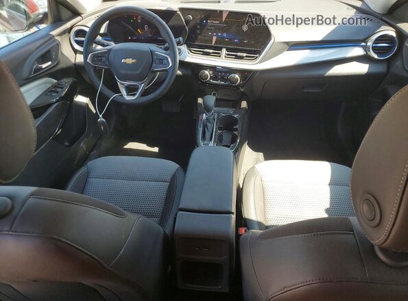 KL77LHEP3SC136745 2025 CHEVROLET TRAX Burgundy Առջևի վահանակի տեսք