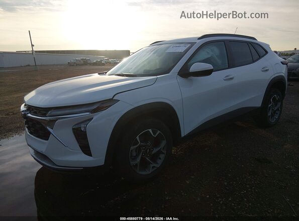 KL77LHEP3SC185797 2025 CHEVROLET TRAX White Передня ліва чверть