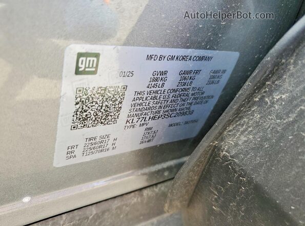 KL77LHEP3SC209838 2025 CHEVROLET TRAX Gray Vista de la etiqueta del VIN