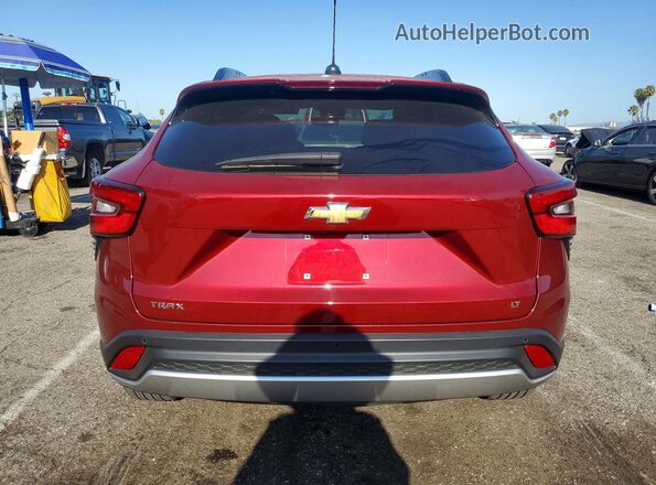 KL77LHEP4SC266808 2025 CHEVROLET TRAX Burgundy Հետևի տեսք