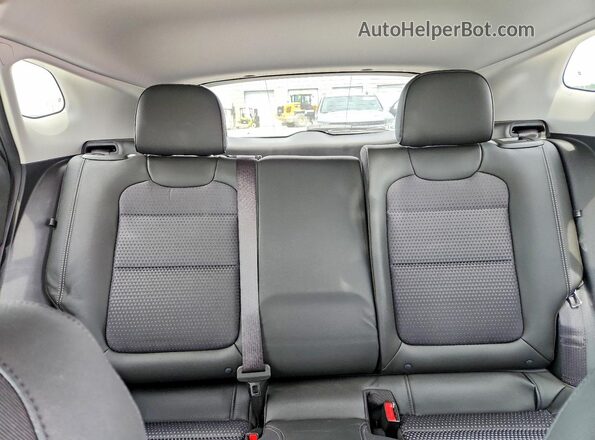 KL77LHEP4SC326084 2025 CHEVROLET TRAX Gray Vista de los asientos traseros