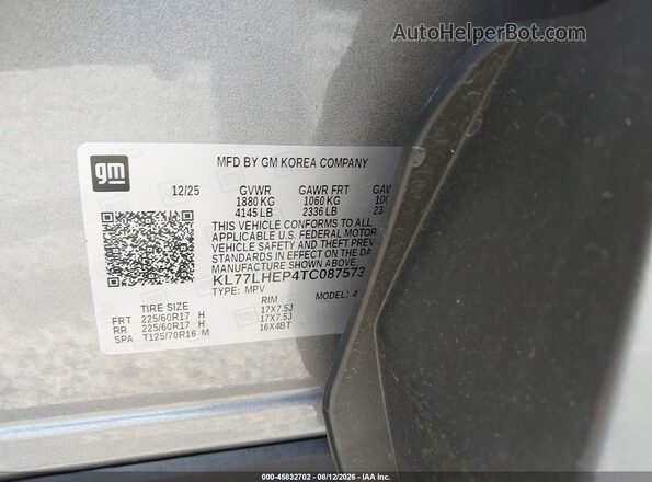KL77LHEP4TC087573 2026 CHEVROLET TRAX Silver ძრავის განყოფილების ხედი