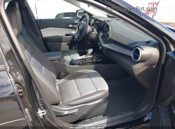 KL77LHEP4TC093695 2026 CHEVROLET TRAX Black Սալոնի դիմացի տեսք