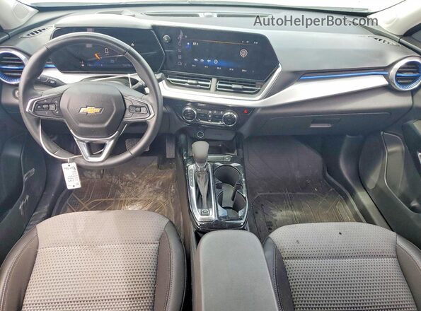 KL77LHEP5SC008779 2025 CHEVROLET TRAX White Vista del salpicadero