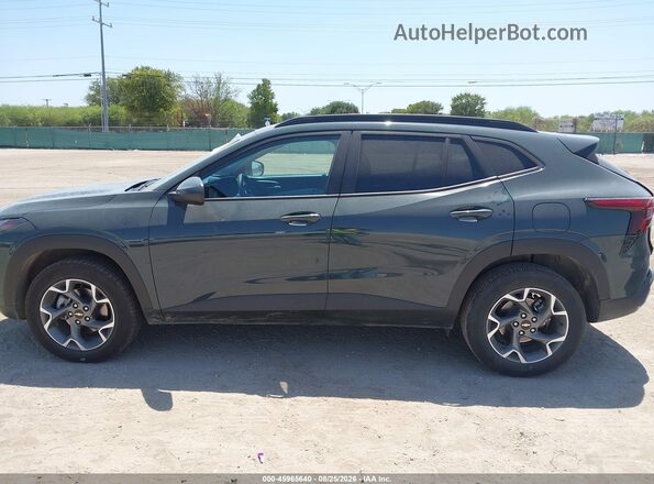 KL77LHEP5SC142806 2025 CHEVROLET TRAX Green Widok wnętrza z tyłu