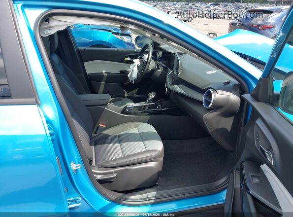 KL77LHEP5SC299266 2025 CHEVROLET TRAX Blue Widok wnętrza z przodu
