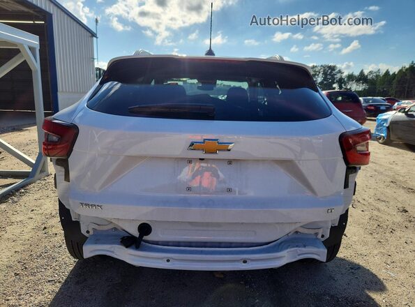 KL77LHEP5TC061399 2026 CHEVROLET TRAX Белый Вид сзади