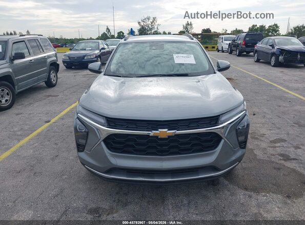 KL77LHEP5TC097223 2026 CHEVROLET TRAX Gray Սարքավորումների վահանակի տեսք