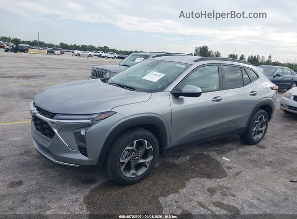 KL77LHEP5TC097223 2026 CHEVROLET TRAX Gray 