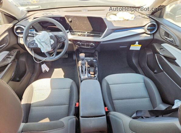 KL77LHEP5TC142550 2026 CHEVROLET TRAX Black Вид панелі приладів