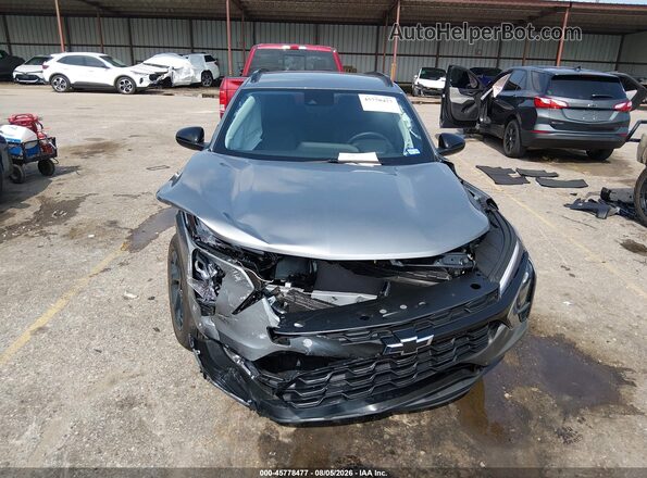KL77LHEP5TC154469 2026 CHEVROLET TRAX Gray Вид спереду