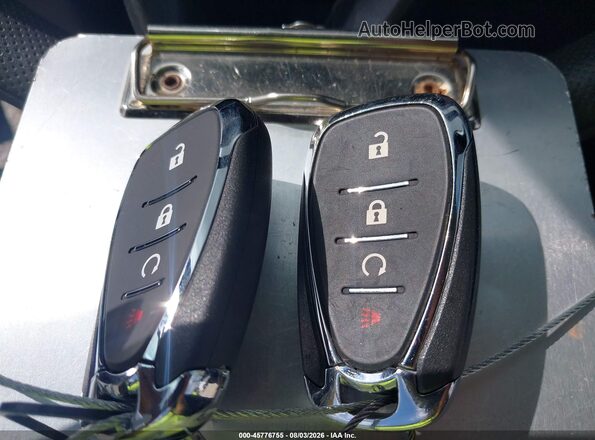 KL77LHEP7SC200785 2025 CHEVROLET TRAX Серебряный Вид панели приборов
