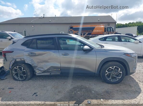 KL77LHEP7SC200785 2025 CHEVROLET TRAX Серебряный Панорамный вид салона 360°