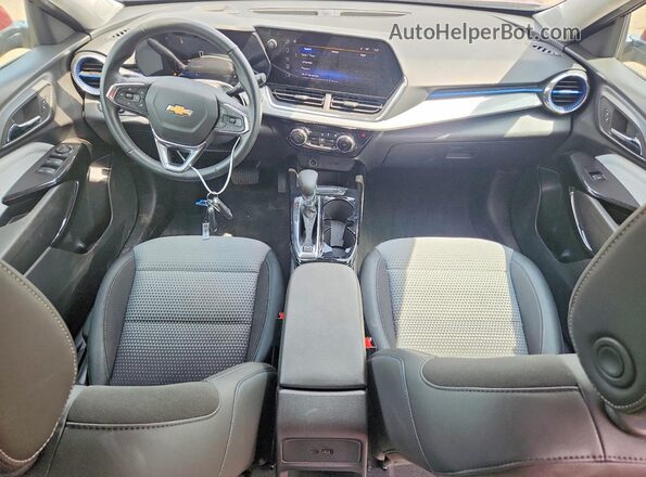 KL77LHEP7SC209566 2025 CHEVROLET TRAX Burgundy Dashboard view