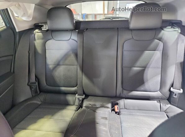 KL77LHEP7TC101028 2026 CHEVROLET TRAX Green Vista de los asientos traseros