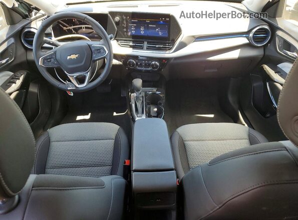 KL77LHEP7TC156675 2026 CHEVROLET TRAX Gray Dashboard view