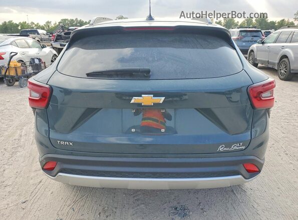 KL77LHEP8SC052422 2025 CHEVROLET TRAX Green Rear view