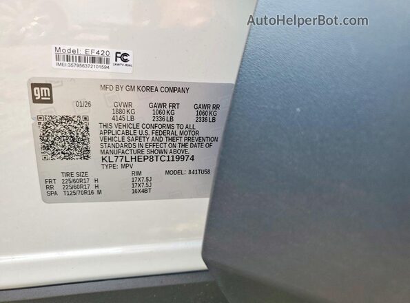 KL77LHEP8TC119974 2026 CHEVROLET TRAX White Vista de la etiqueta del VIN