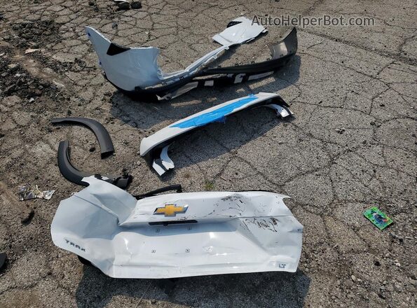 KL77LHEP8TC119974 2026 CHEVROLET TRAX White Vista del compartimento del motor