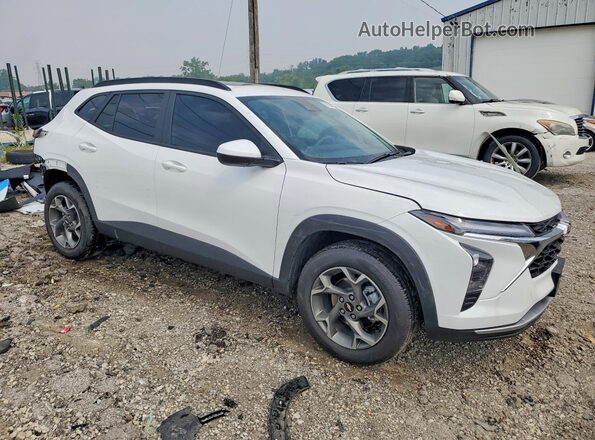 KL77LHEP8TC119974 2026 CHEVROLET TRAX White Delantero derecho