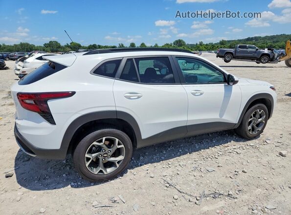 KL77LHEP9SC030655 2025 CHEVROLET TRAX White Tył prawy