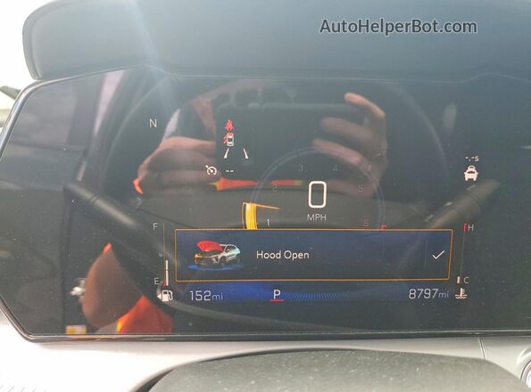 KL77LHEP9SC278467 2025 CHEVROLET TRAX Green Instrument cluster view