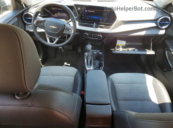 KL77LHEP9SC286195 2025 CHEVROLET TRAX Green წინა პანელის ხედი