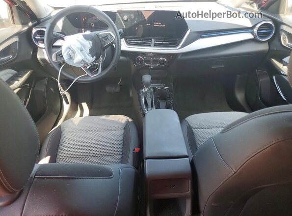KL77LHEP9TC053967 2026 CHEVROLET TRAX Red Widok deski rozdzielczej