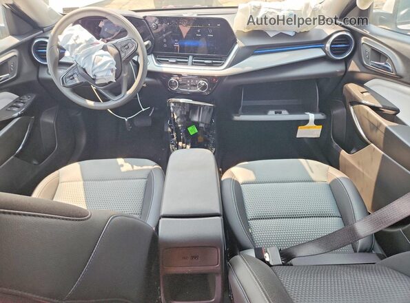 KL77LHEP9TC129736 2026 CHEVROLET TRAX White Vista del salpicadero