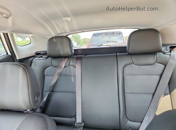 KL77LHEP9TC129736 2026 CHEVROLET TRAX White Vista de los asientos traseros