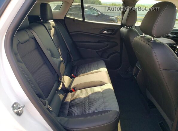 KL77LHEPXSC228547 2025 CHEVROLET TRAX White Vista interior trasera