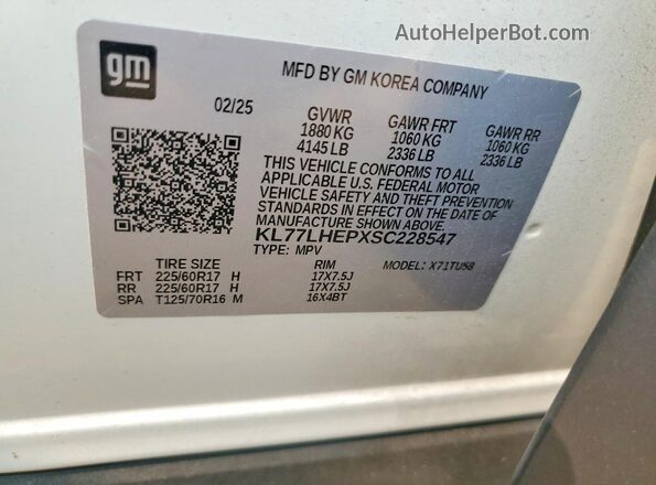 KL77LHEPXSC228547 2025 CHEVROLET TRAX White Vista de la etiqueta del VIN