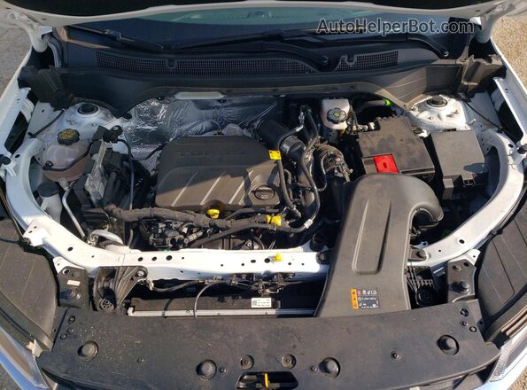 KL77LHEPXSC228547 2025 CHEVROLET TRAX White Vista del compartimento del motor