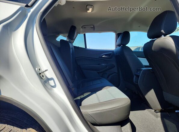 KL77LHEPXTC107132 2026 CHEVROLET TRAX White უკანა სალონის ხედი