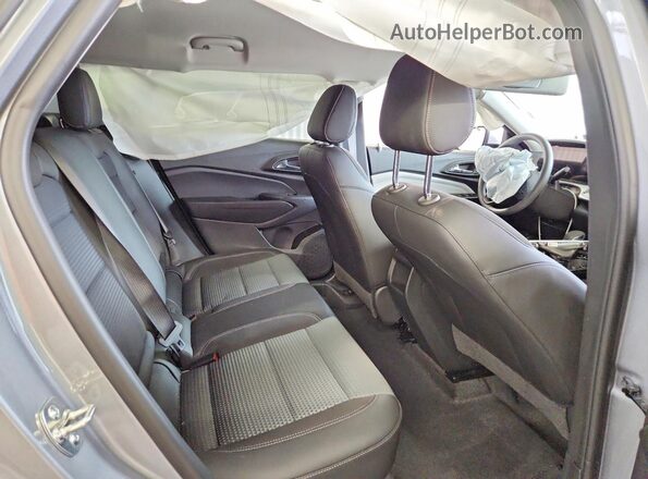 KL77LHEPXTC184275 2026 CHEVROLET TRAX Gray Widok wnętrza z tyłu