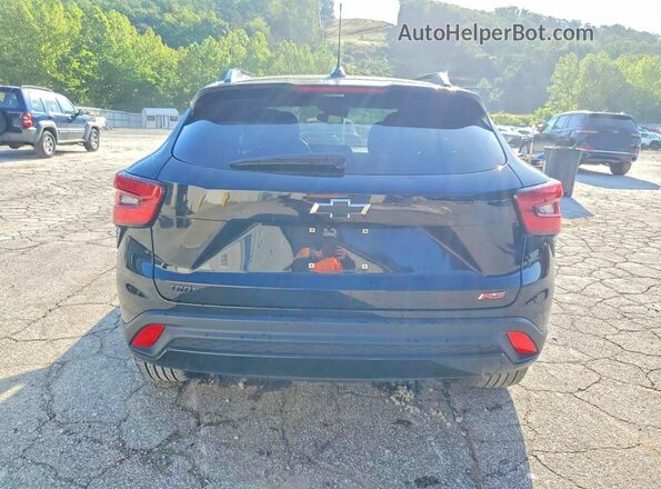 KL77LJE23RC055864 2024 CHEVROLET TRAX Black Widok z tyłu