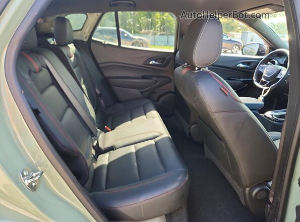 KL77LJE25RC178792 2024 CHEVROLET TRAX Зеленый Вид задней части салона