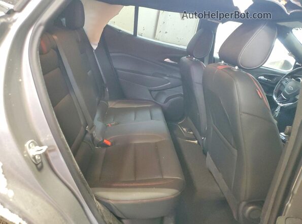 KL77LJE29SC307610 2025 CHEVROLET TRAX Gray უკანა სალონის ხედი