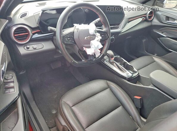 KL77LJEP0SC201977 2025 CHEVROLET TRAX Темно-бордовый Вид панели приборов