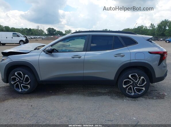 KL77LJEP1SC000590 2025 CHEVROLET TRAX Серый Панорамный вид салона 360°