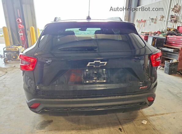 KL77LJEP1SC061776 2025 CHEVROLET TRAX Black Вид ззаду