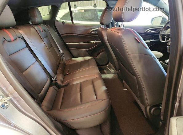 KL77LJEP2SC128370 2025 CHEVROLET TRAX Серебряный Вид задней части салона