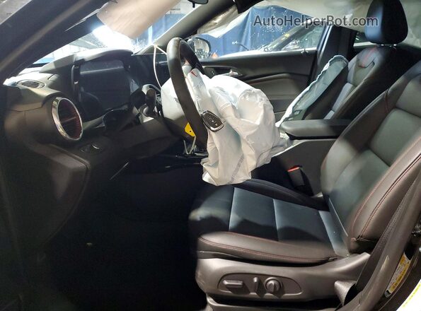 KL77LJEP2SC277359 2025 CHEVROLET TRAX Black Вид салону спереду