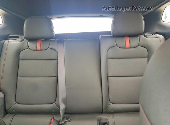 KL77LJEP2TC067734 2026 CHEVROLET TRAX Black Vista de los asientos traseros