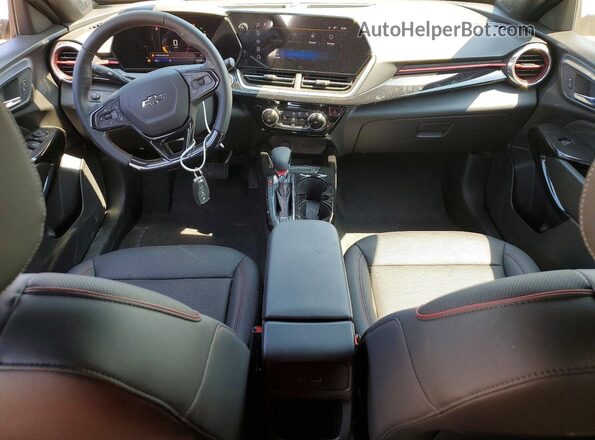 KL77LJEP2TC074523 2026 CHEVROLET TRAX Black Vista del salpicadero