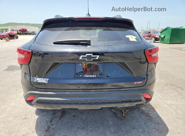 KL77LJEP4SC064543 2025 CHEVROLET TRAX Черный Вид сзади