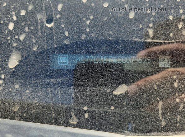 KL77LJEP4SC079625 2025 CHEVROLET TRAX Черный Вид подкапотного пространства