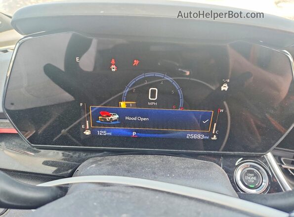 KL77LJEP4SC079625 2025 CHEVROLET TRAX Черный Вид щитка приборов