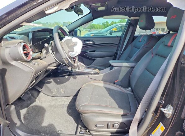 KL77LJEP4SC296897 2025 CHEVROLET TRAX Black Вид салону спереду
