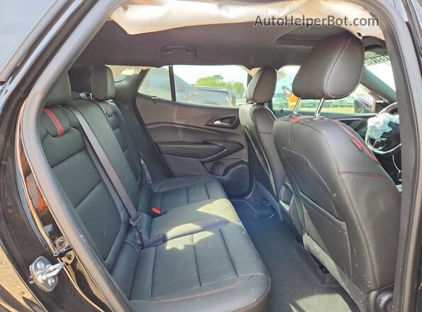 KL77LJEP4SC296897 2025 CHEVROLET TRAX Black Вид задньої частини салону